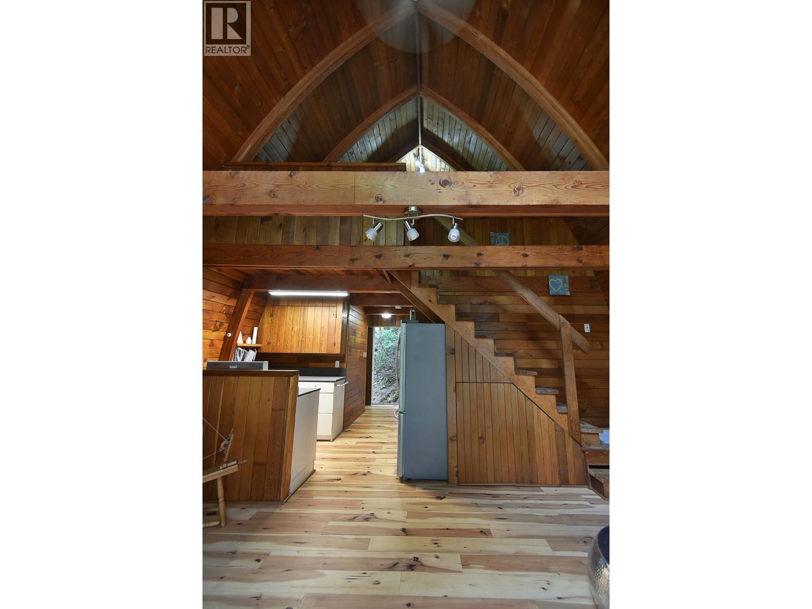 5569 SANS SOUCI ROAD, Halfmoon Bay