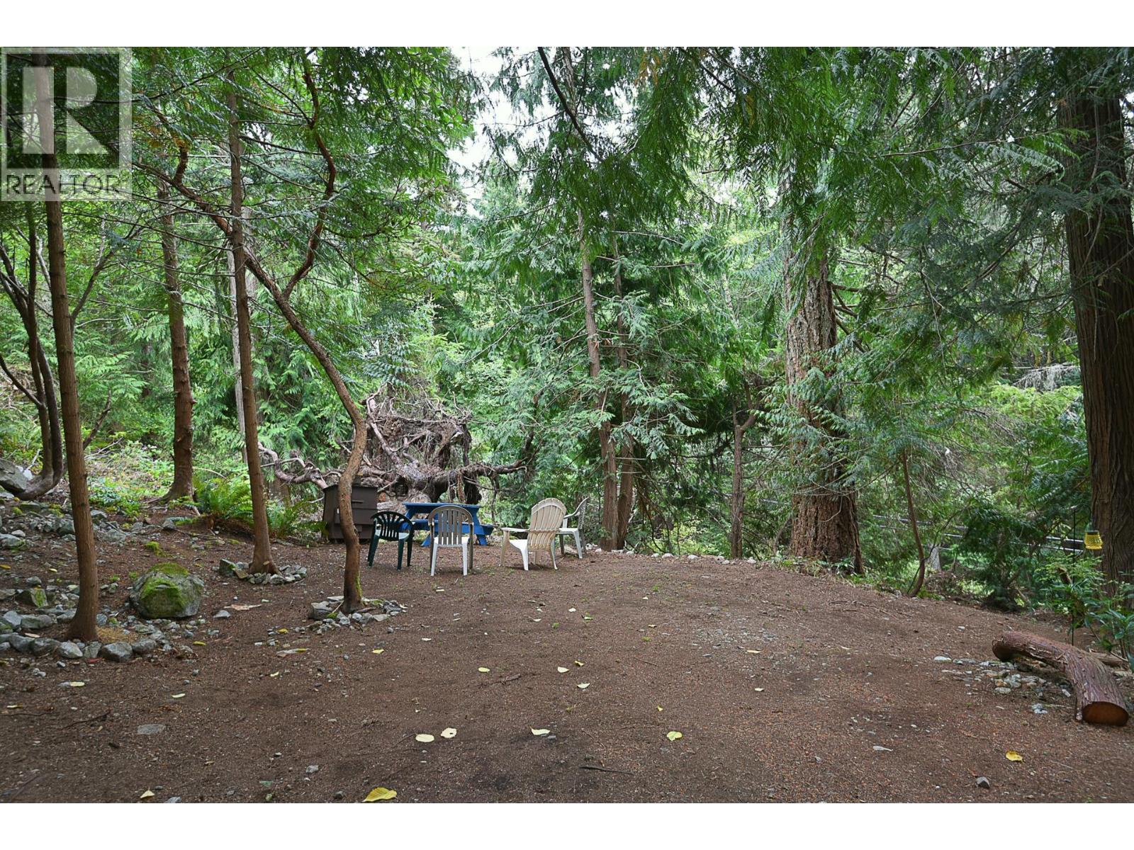 5569 SANS SOUCI ROAD, Halfmoon Bay