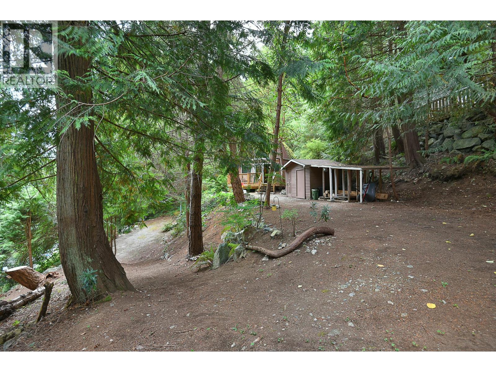 5569 SANS SOUCI ROAD, Halfmoon Bay