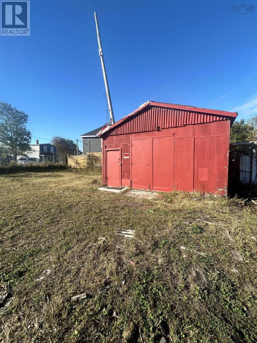 Property 4 of 6 of Lot Ferris Street