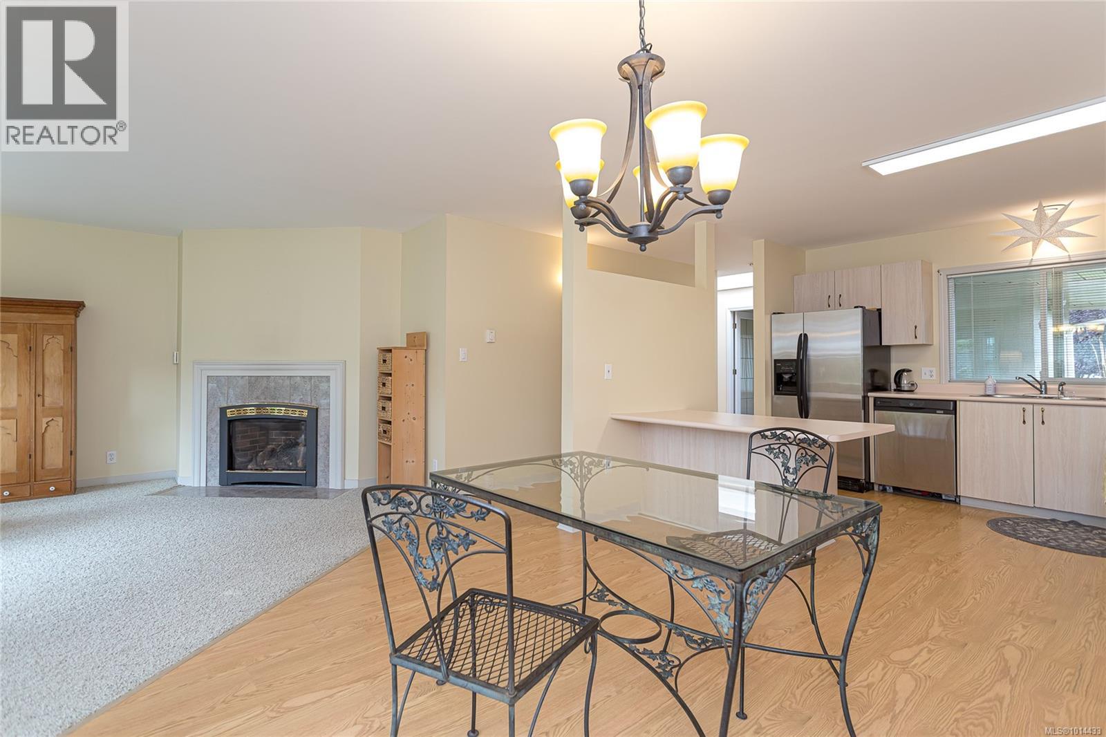 12 800 Primrose Street, Qualicum Beach