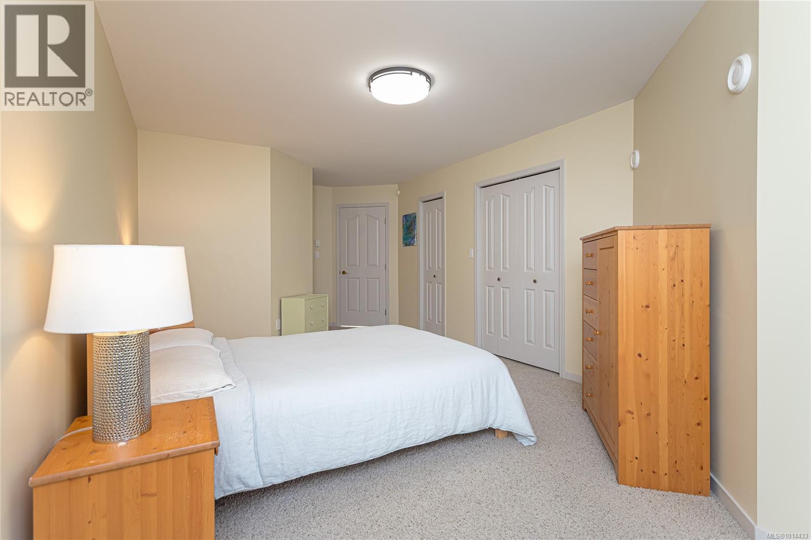 12 800 Primrose Street, Qualicum Beach