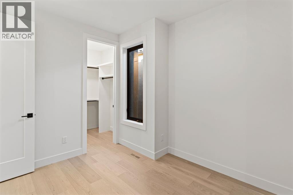 Single Family House for Sale in   Avenue SW Altadore Calgary 