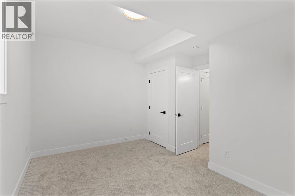 Single Family House for Sale in   Avenue SW Altadore Calgary 