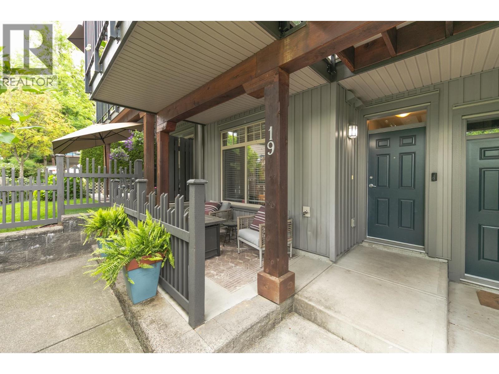 19 55 HAWTHORN DRIVE, Port Moody