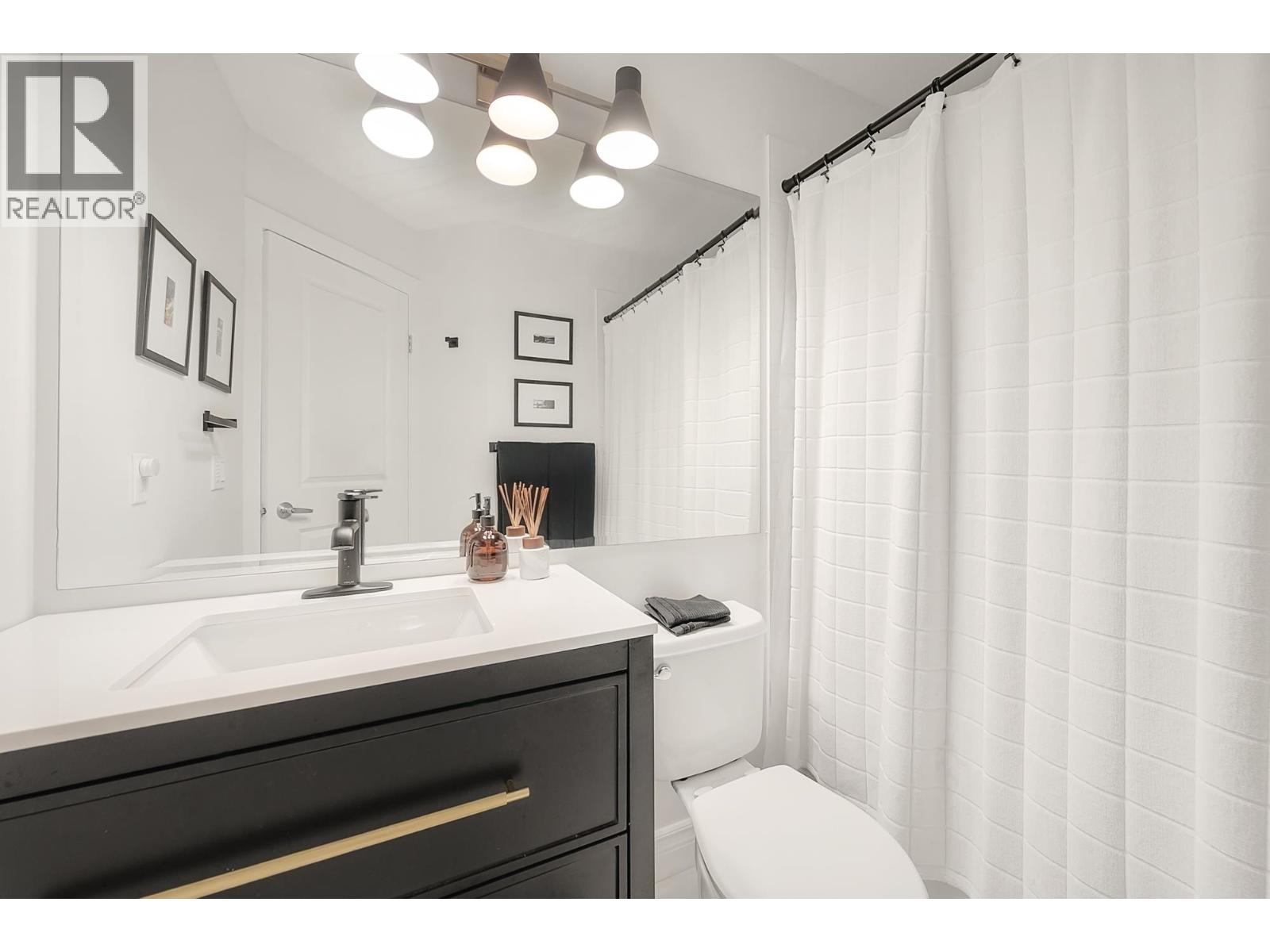 19 55 HAWTHORN DRIVE, Port Moody