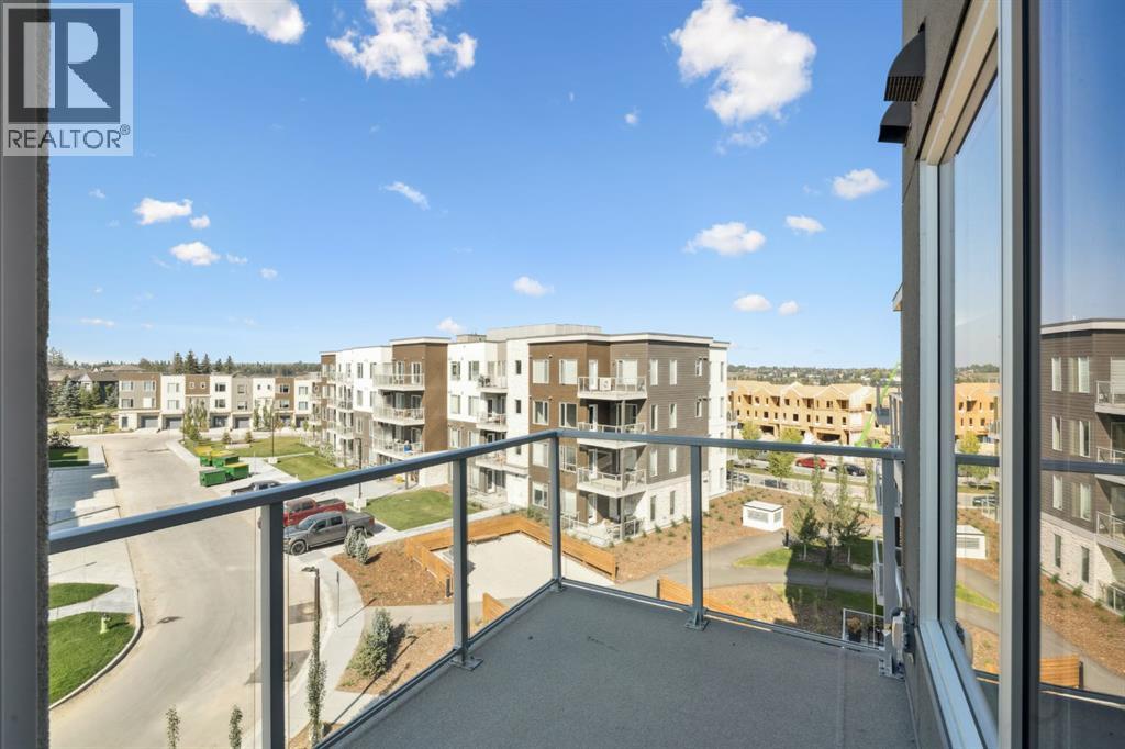 Single Family House for Sale in   Shawnee Square SW Shawnee Slopes Calgary 