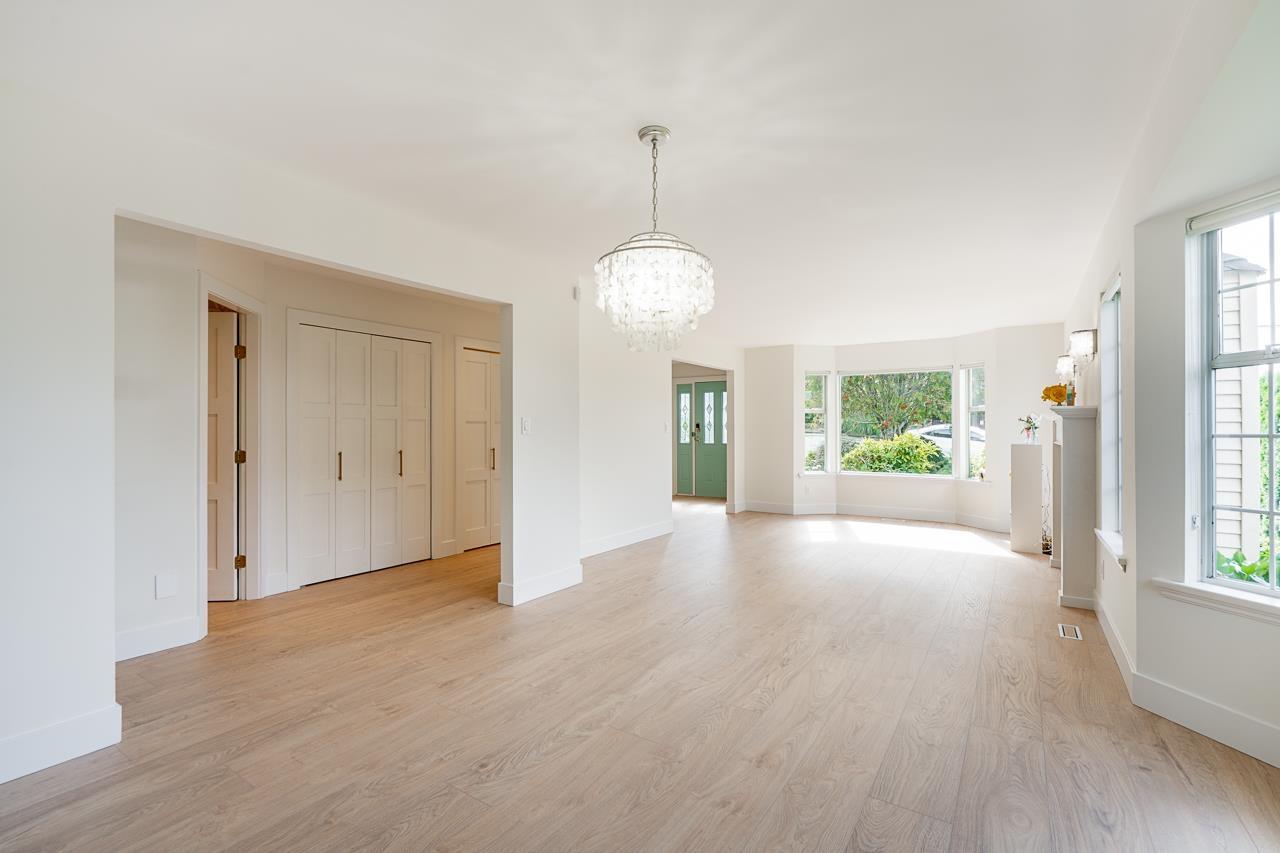 15549 VICTORIA AVENUE, White Rock