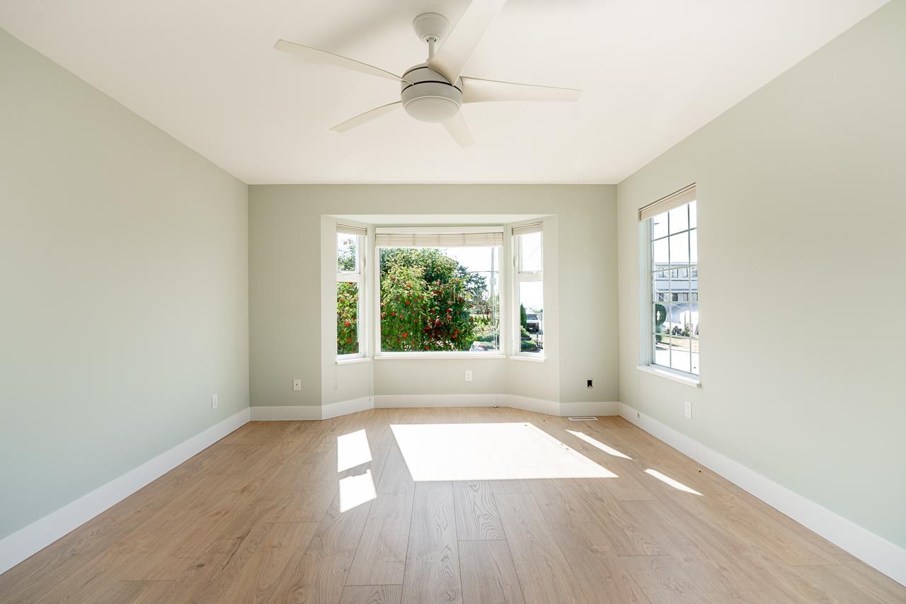 15549 VICTORIA AVENUE, White Rock