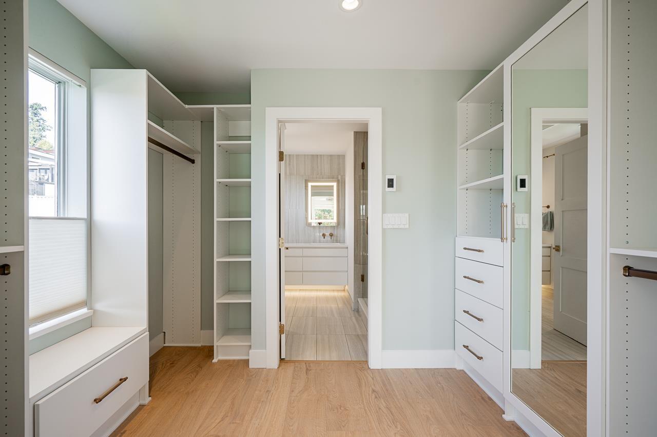 15549 VICTORIA AVENUE, White Rock