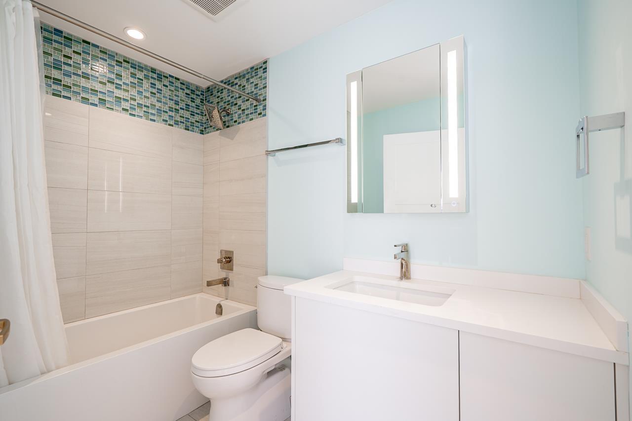 15549 VICTORIA AVENUE, White Rock