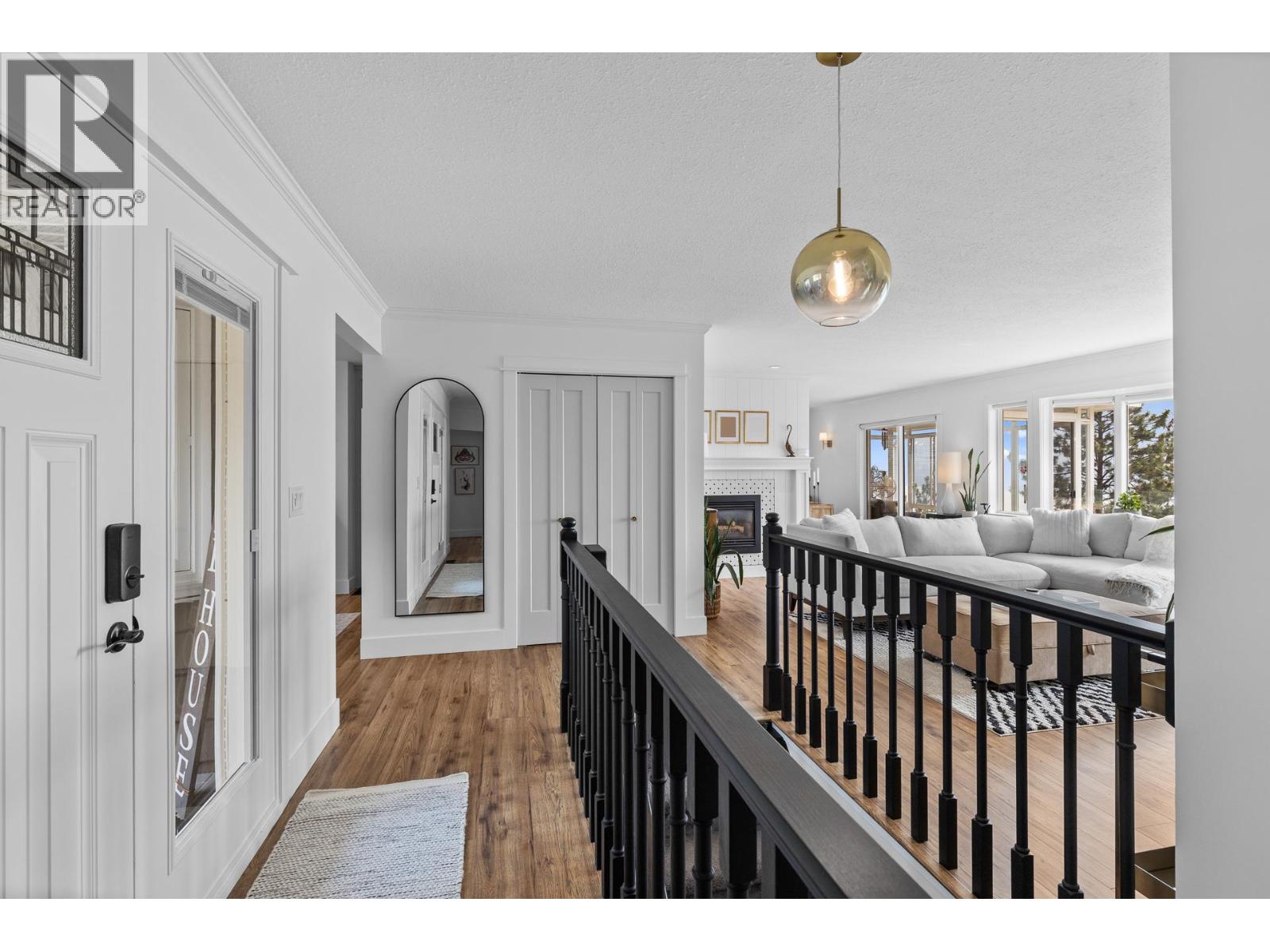 4215 6th Avenue, Peachland