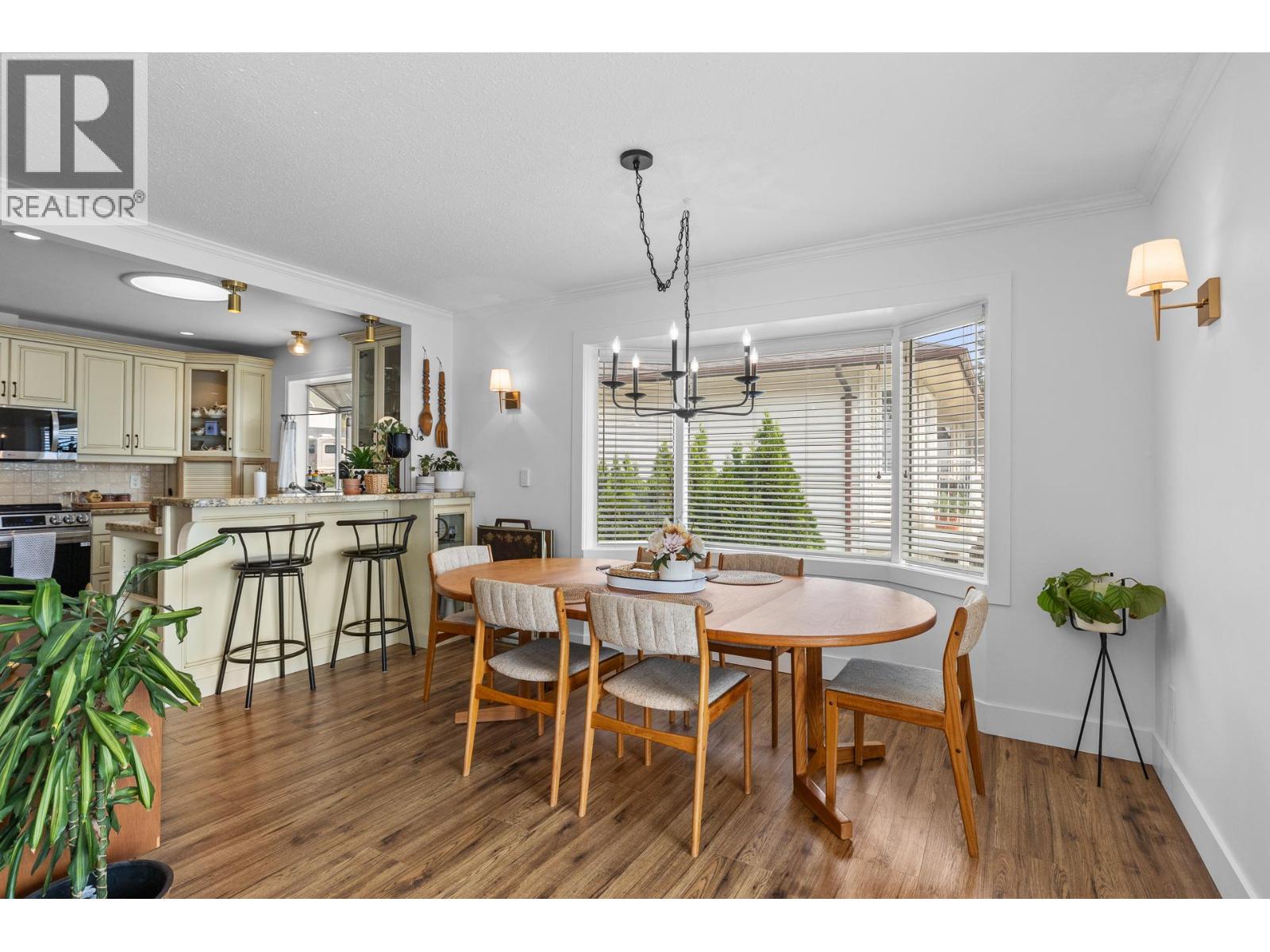 4215 6th Avenue, Peachland