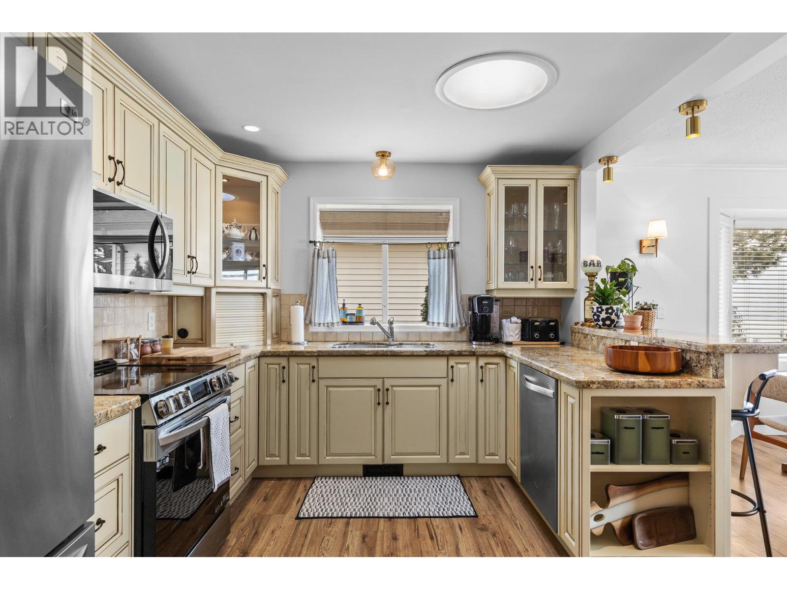 4215 6th Avenue, Peachland
