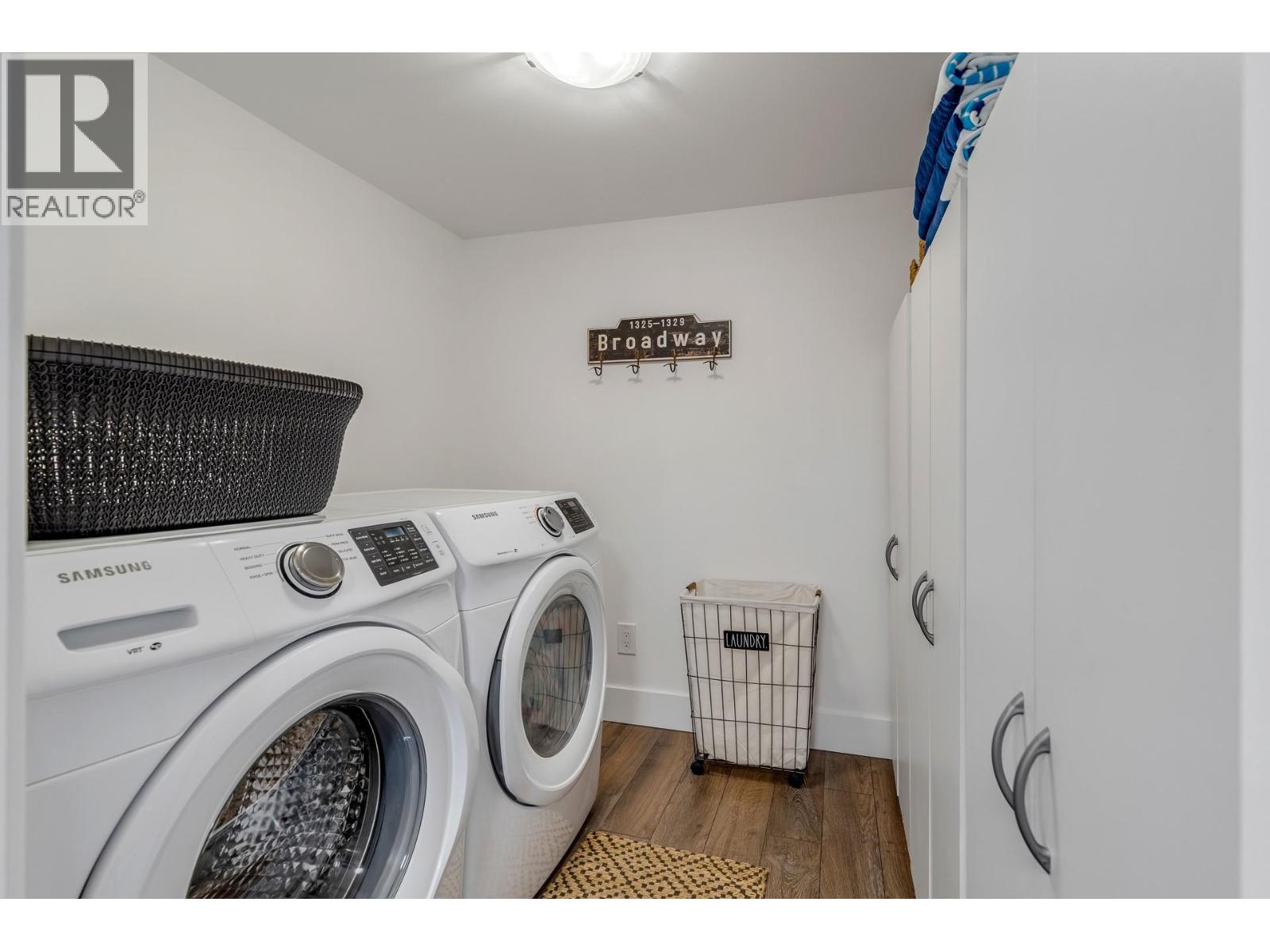 4215 6th Avenue, Peachland