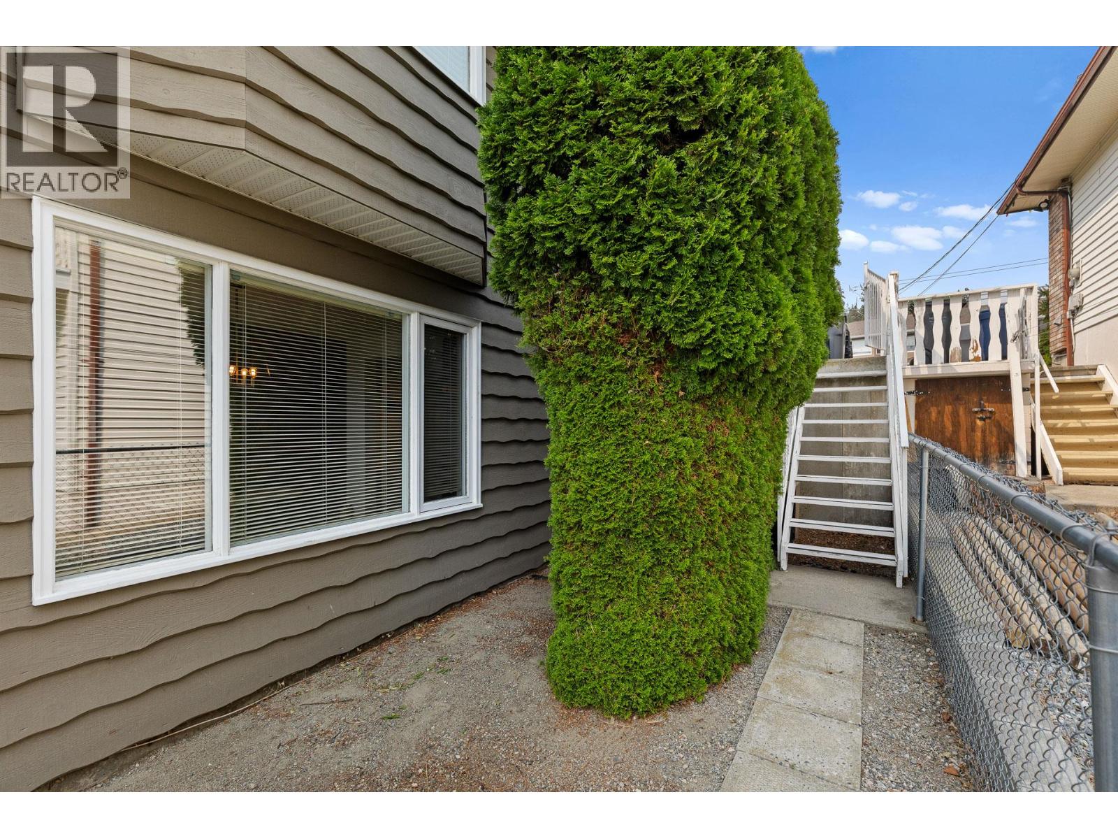 4215 6th Avenue, Peachland