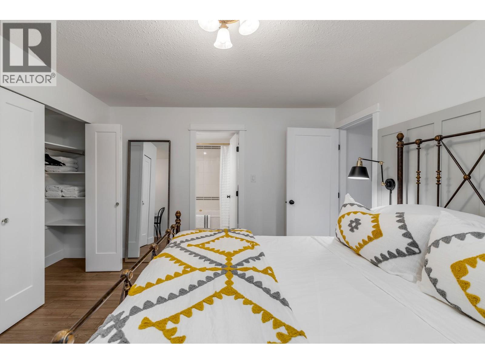 4215 6th Avenue, Peachland