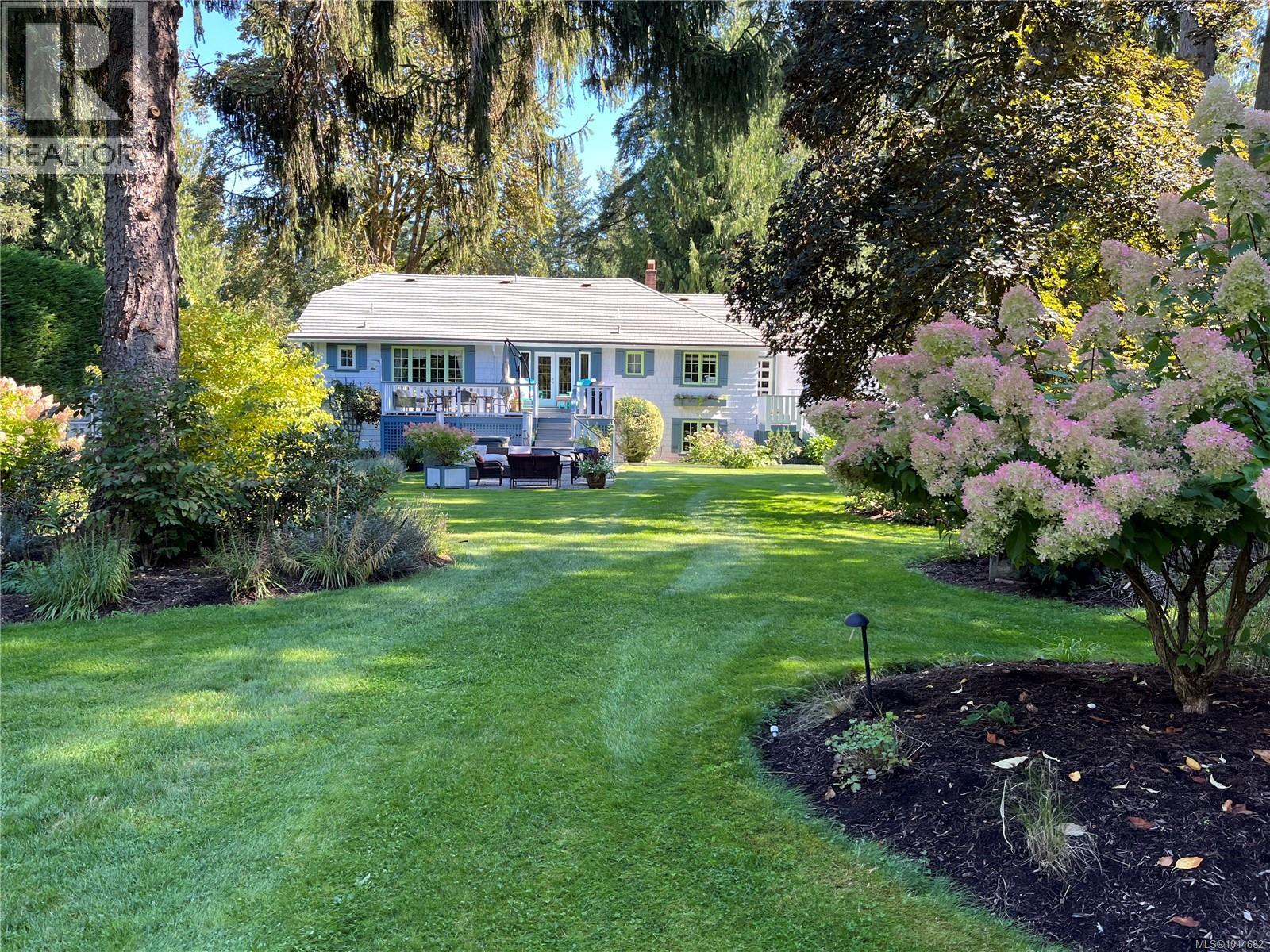 4758 Fairbridge Dr, Duncan