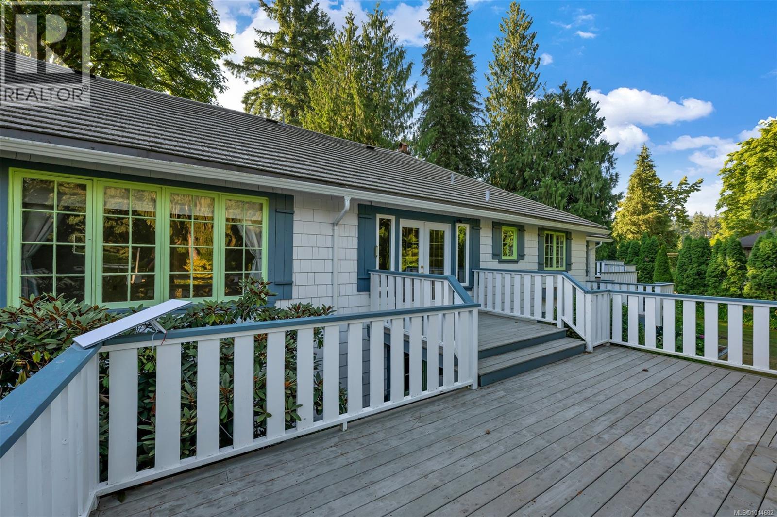 4758 Fairbridge Dr, Duncan