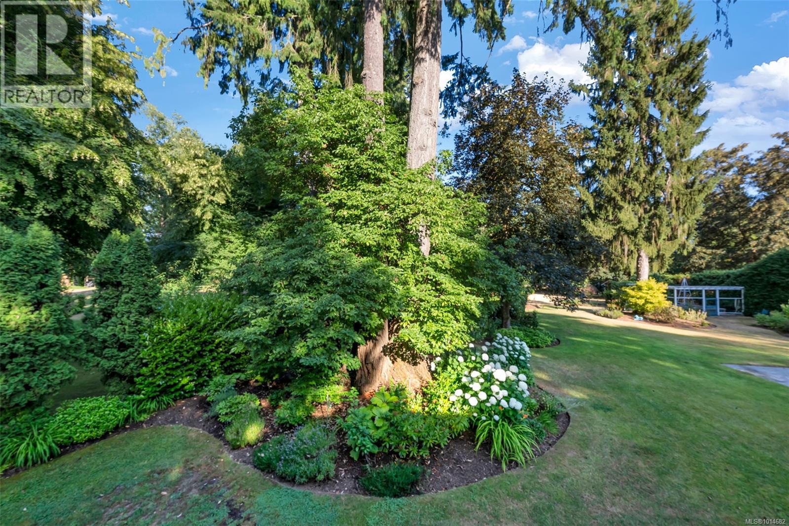 4758 Fairbridge Dr, Duncan