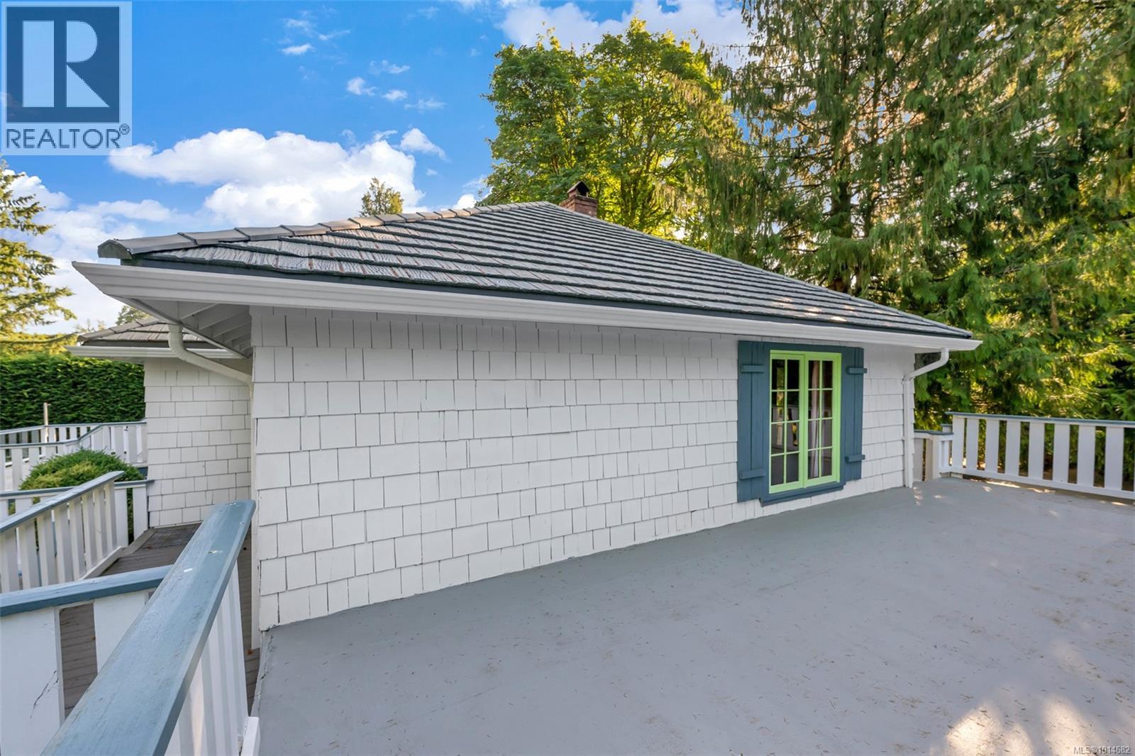 4758 Fairbridge Dr, Duncan