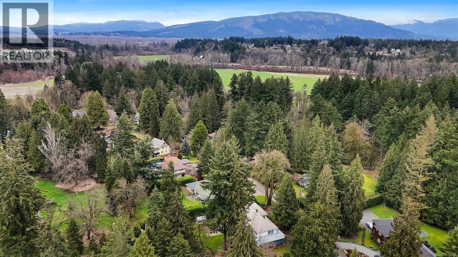 4758 Fairbridge Dr, Duncan