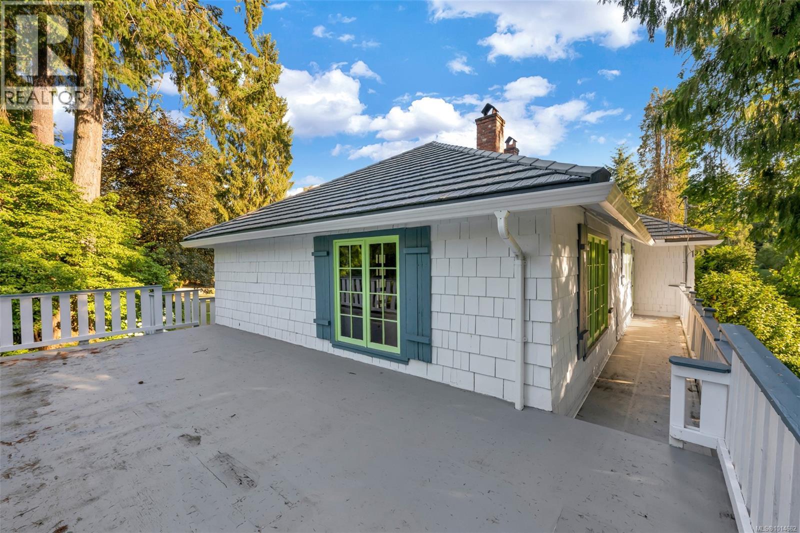 4758 Fairbridge Dr, Duncan