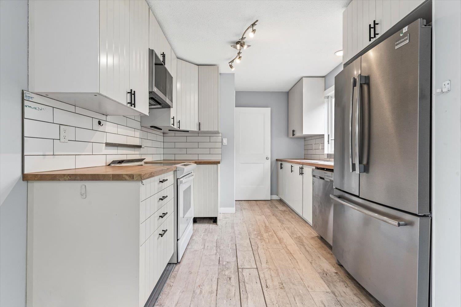 6050 GLENMORE DRIVE, Sardis South, Sardis