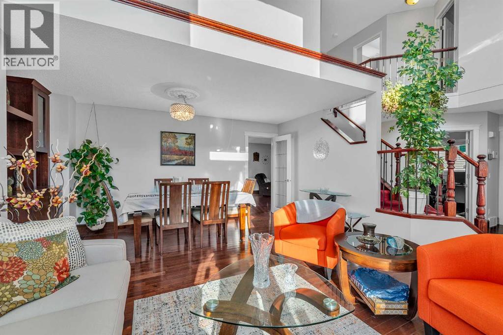 Single Family House for Sale in  Royal Crest Terrace NW Royal Oak Calgary 