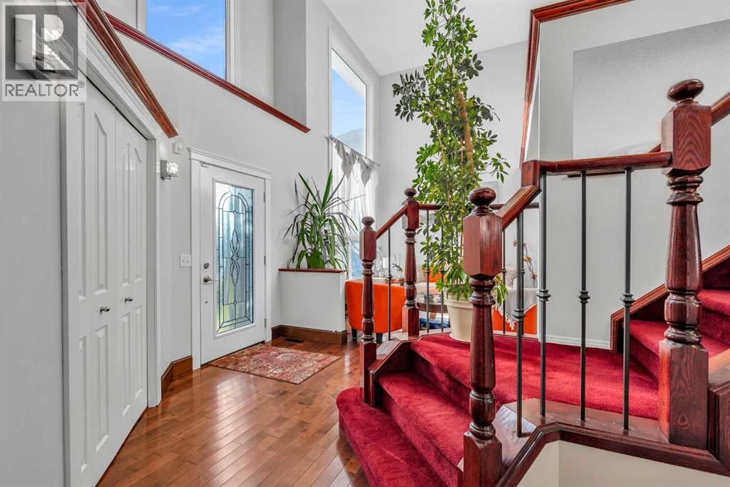 Single Family House for Sale in  Royal Crest Terrace NW Royal Oak Calgary 