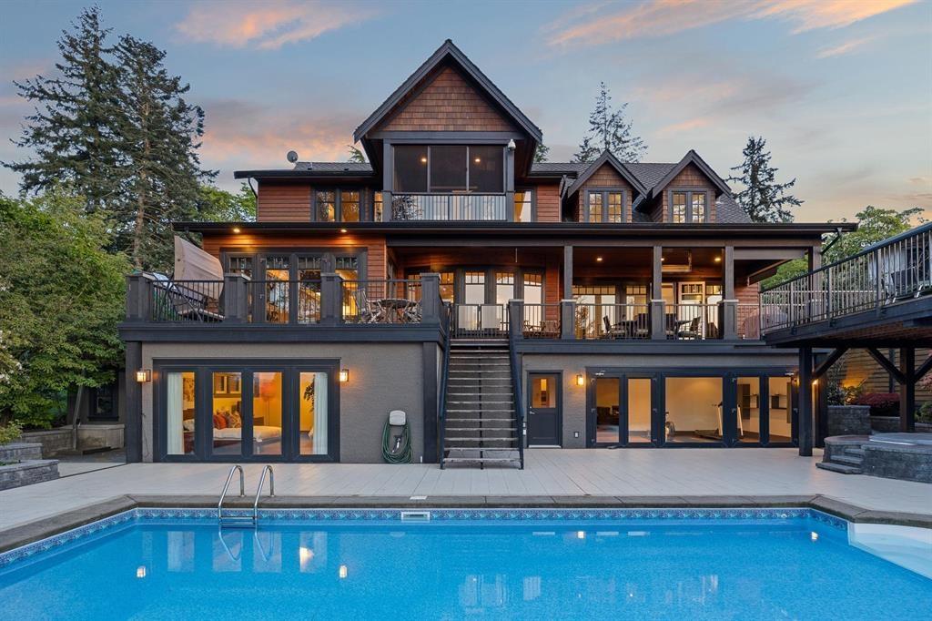 2737 CRESCENT DRIVE, Surrey