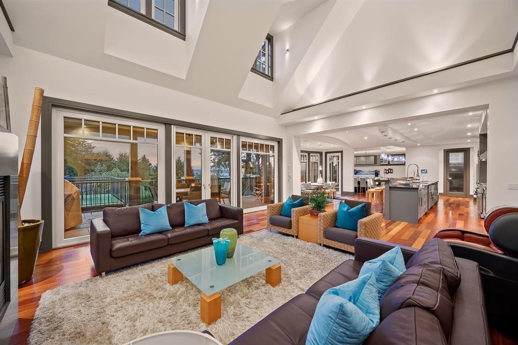 2737 CRESCENT DRIVE, Surrey