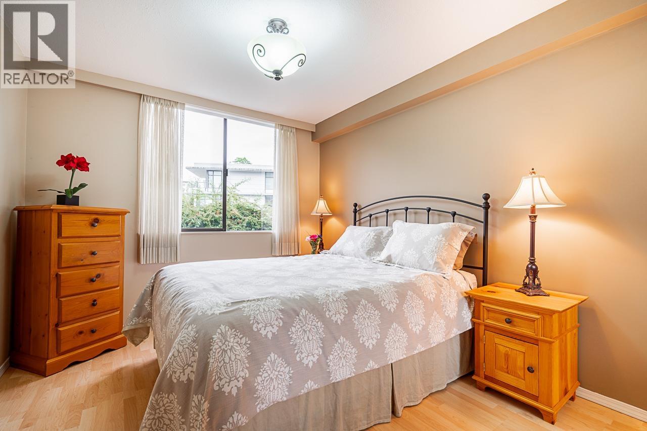 204 2150 BELLEVUE AVENUE, West Vancouver