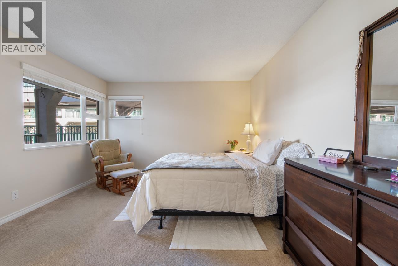 #202-4885 53 Street, Delta