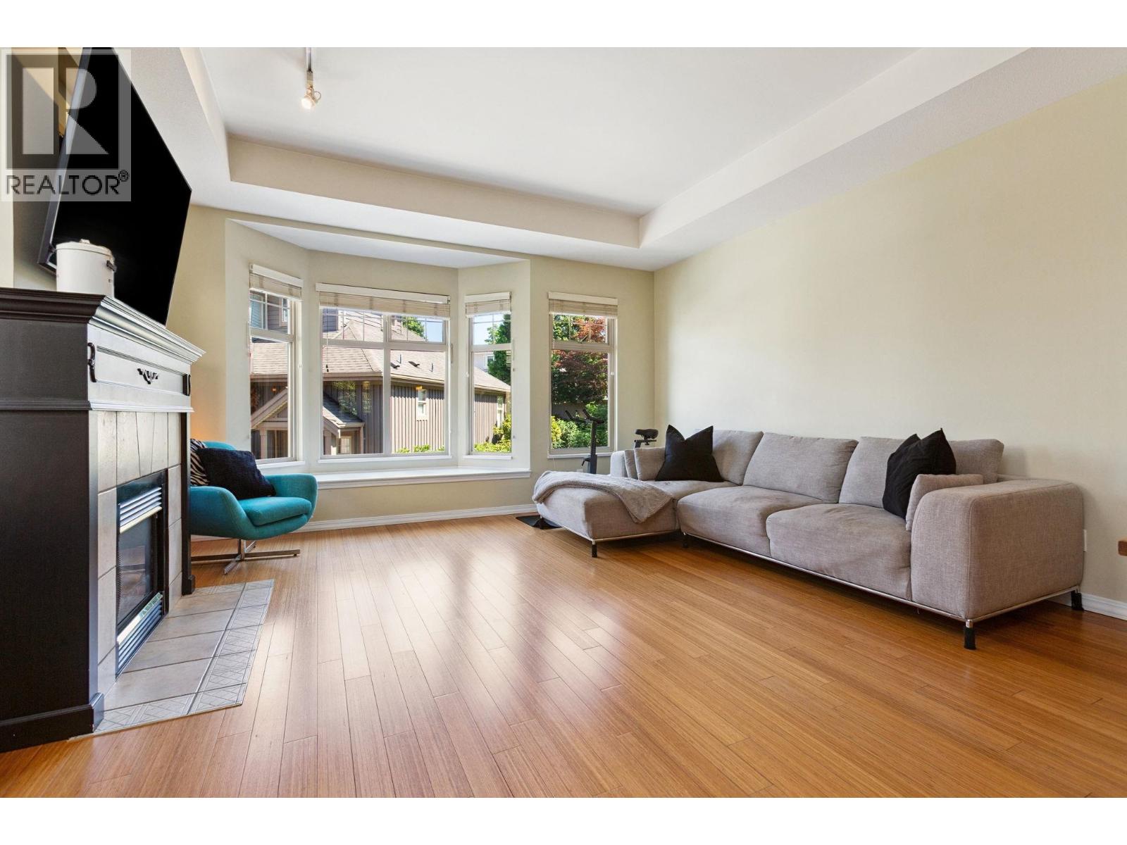 15 8868 16TH AVENUE, Burnaby