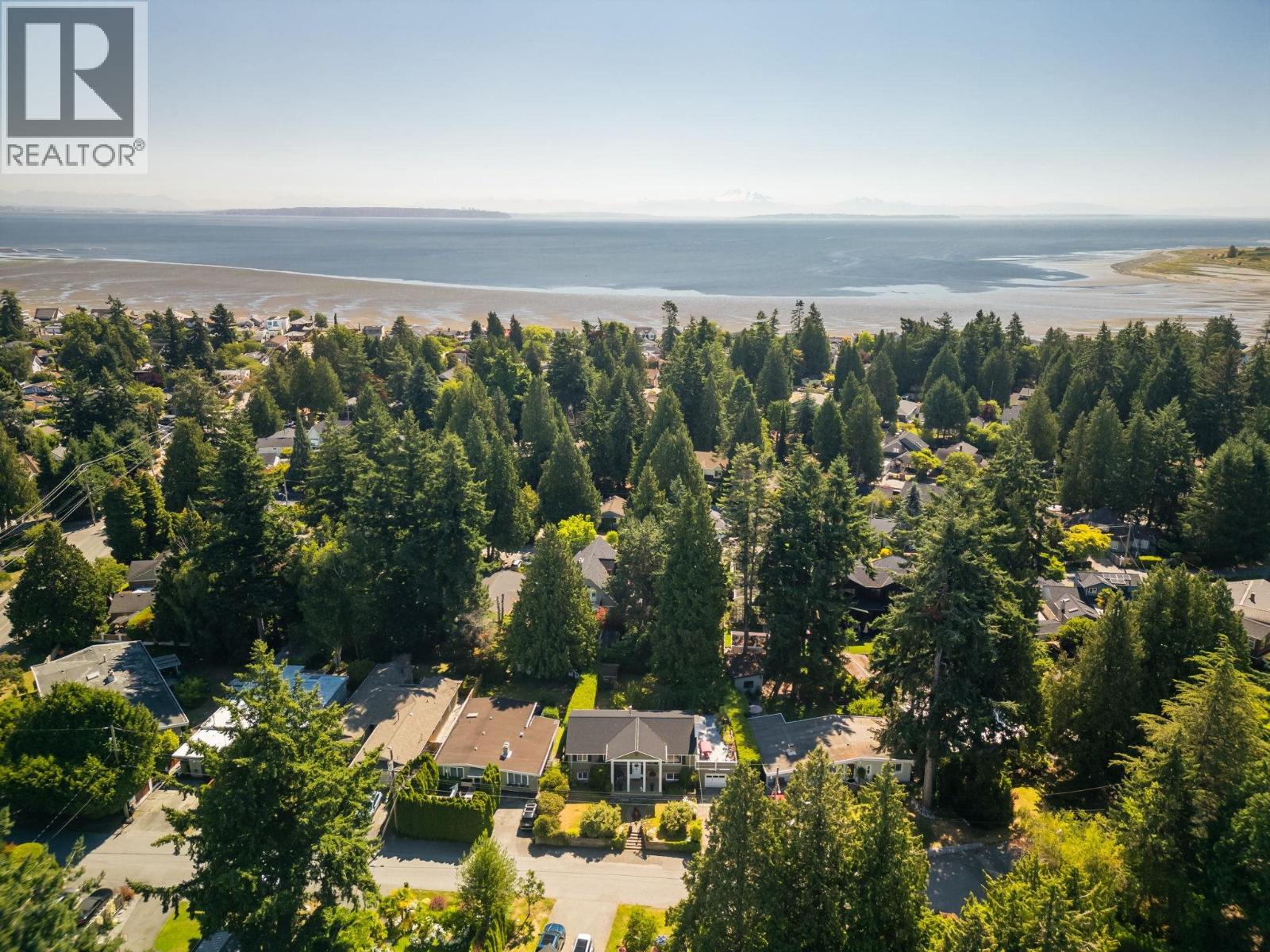 1554 FARRELL Crescent, Delta