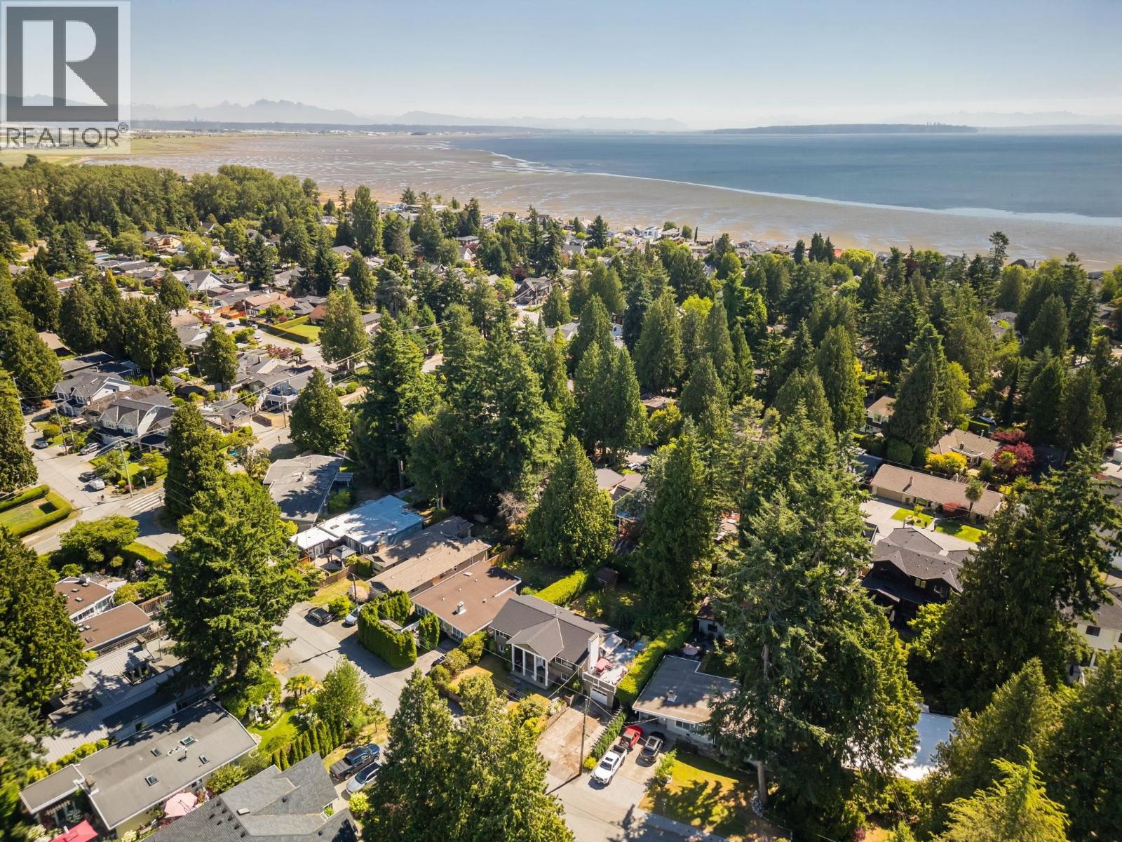 1554 FARRELL Crescent, Delta