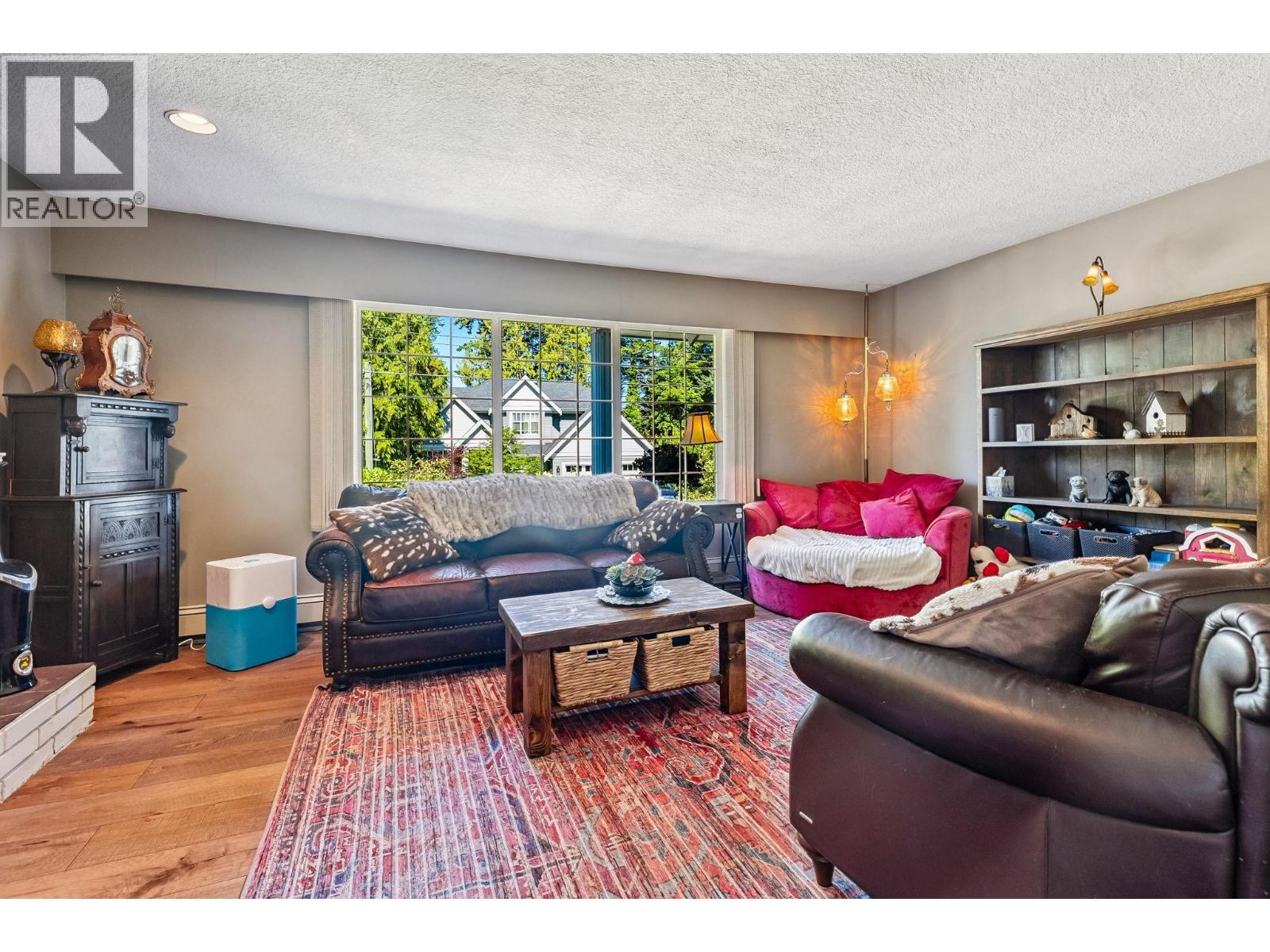 1554 FARRELL Crescent, Delta