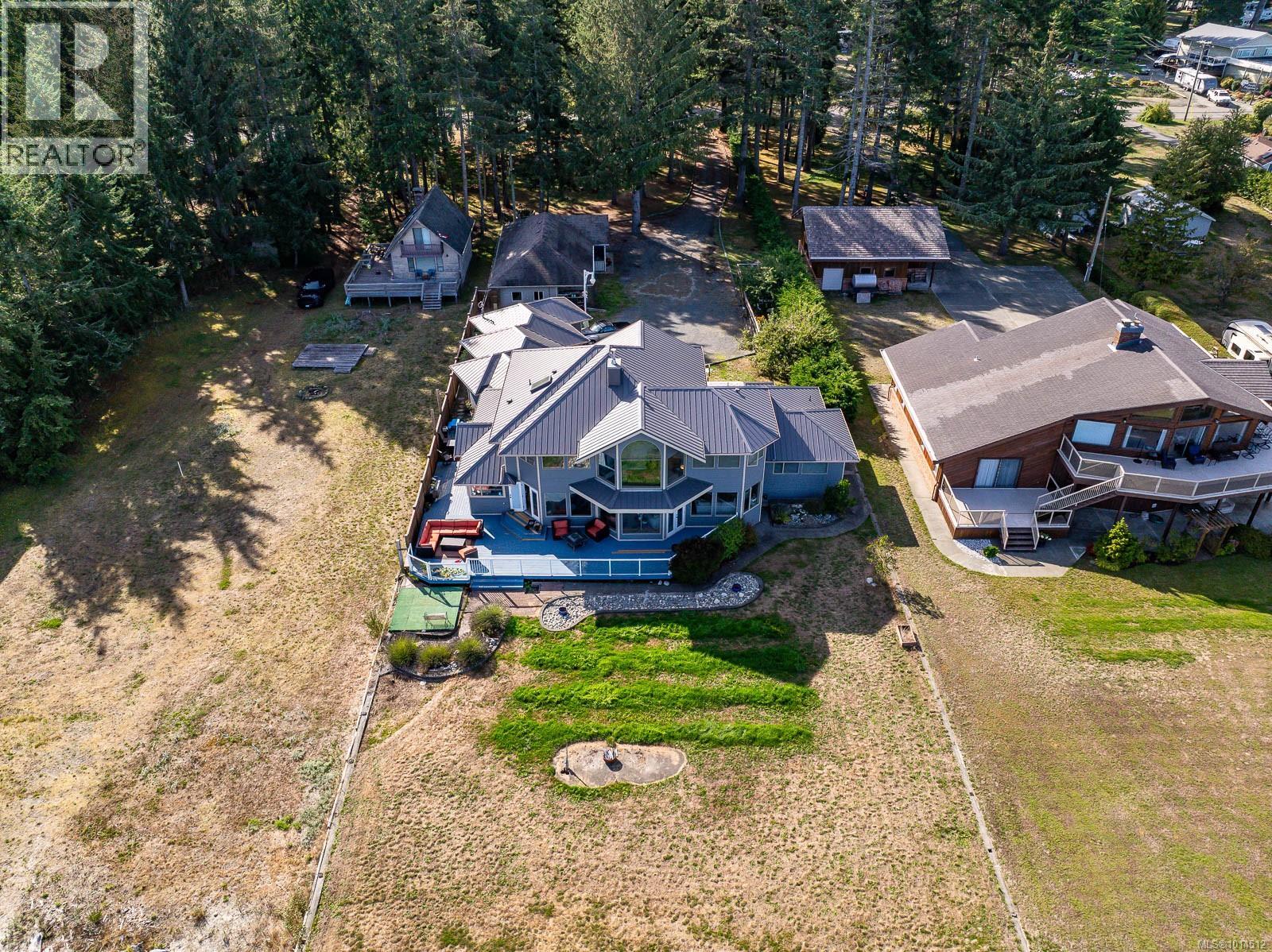 9060 Clarkson Ave, Black Creek