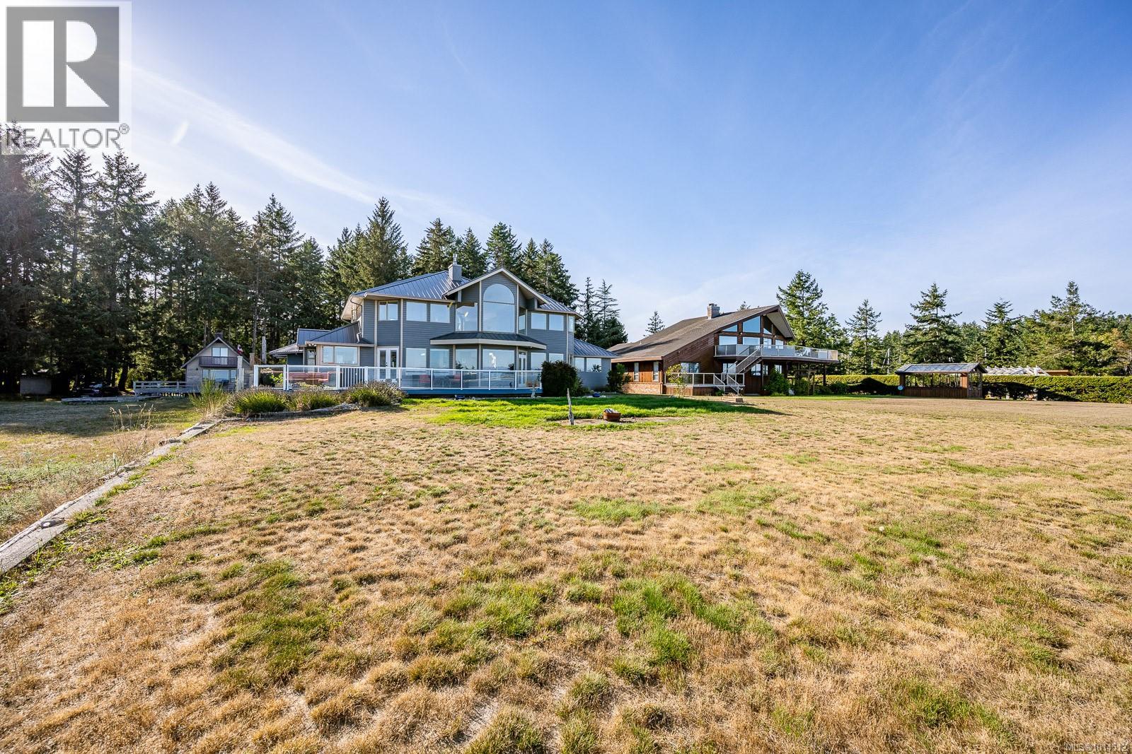9060 Clarkson Ave, Black Creek