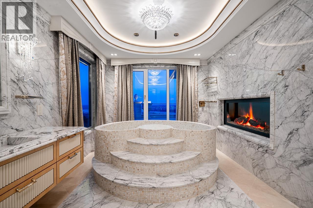 1121 CRESTLINE ROAD, West Vancouver