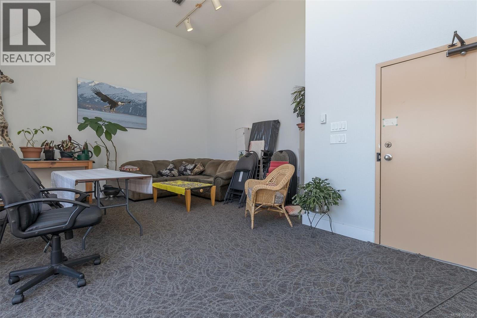 809 1630 Quadra Street, Victoria