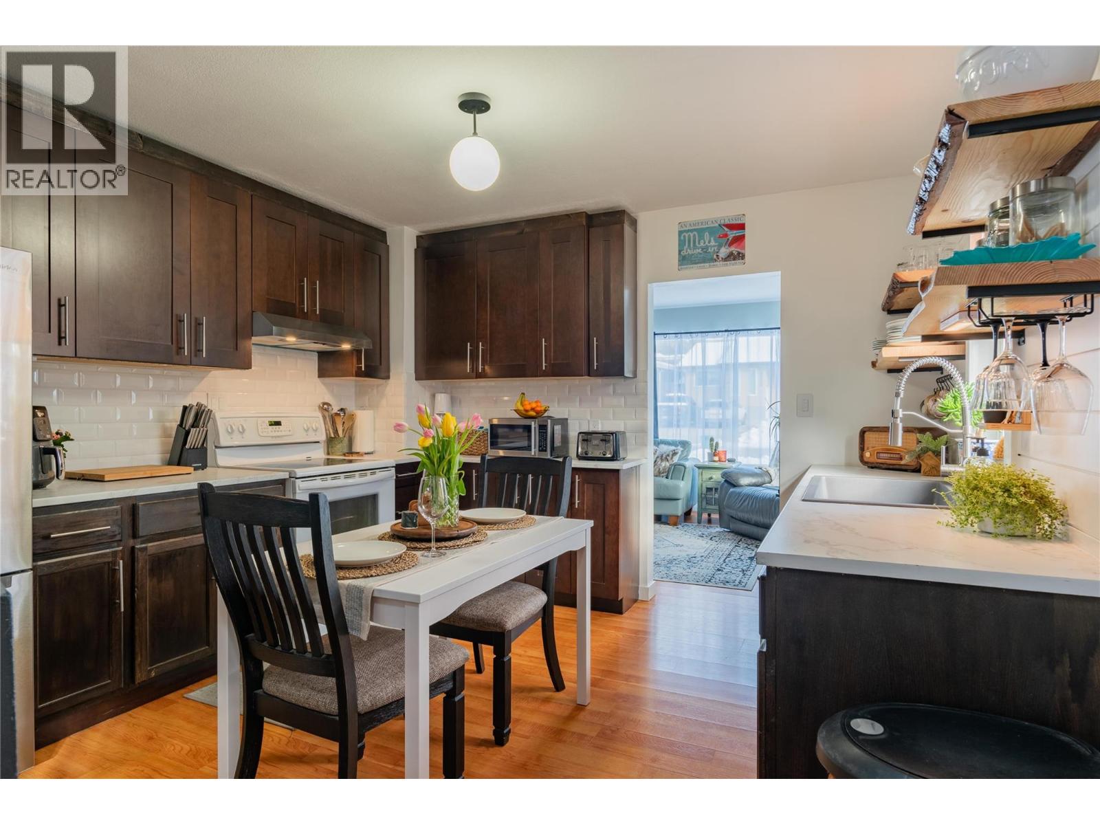 2130 SEVENTH Avenue, Trail