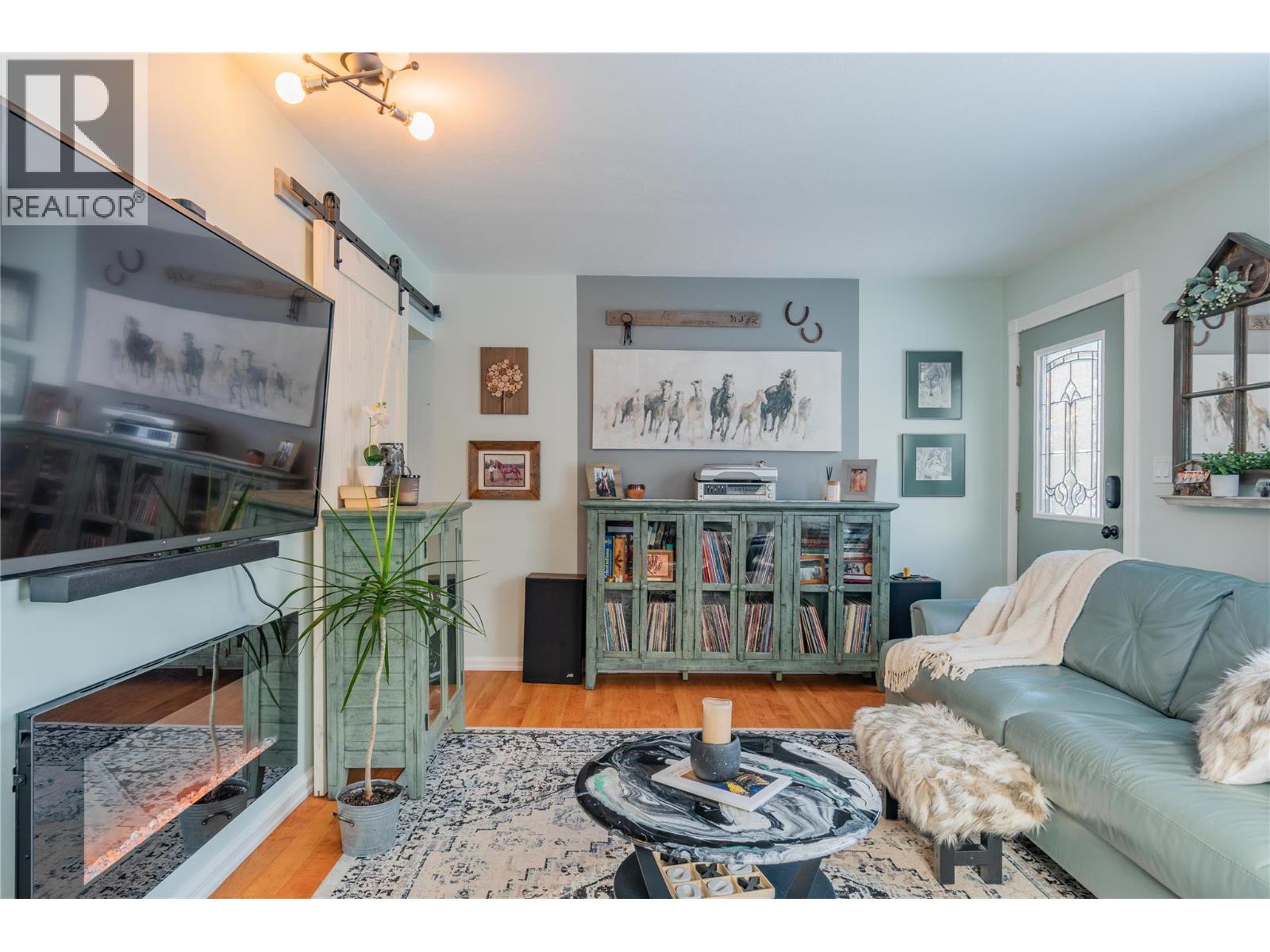 2130 SEVENTH Avenue, Trail