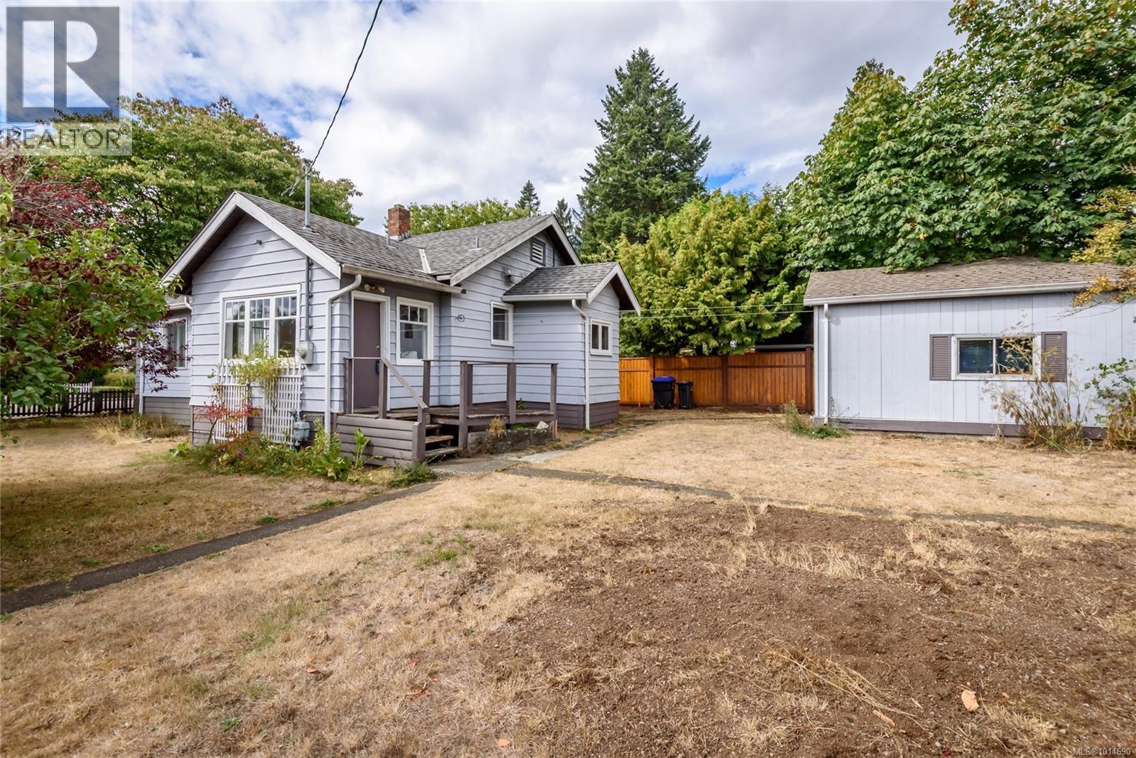 378 Harmston Ave, Courtenay