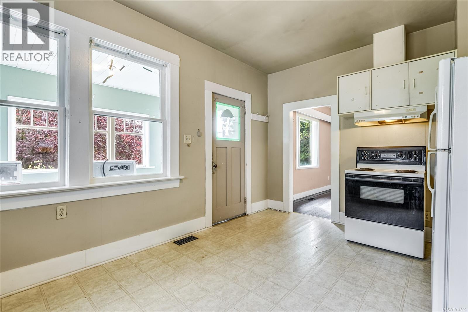 378 Harmston Ave, Courtenay