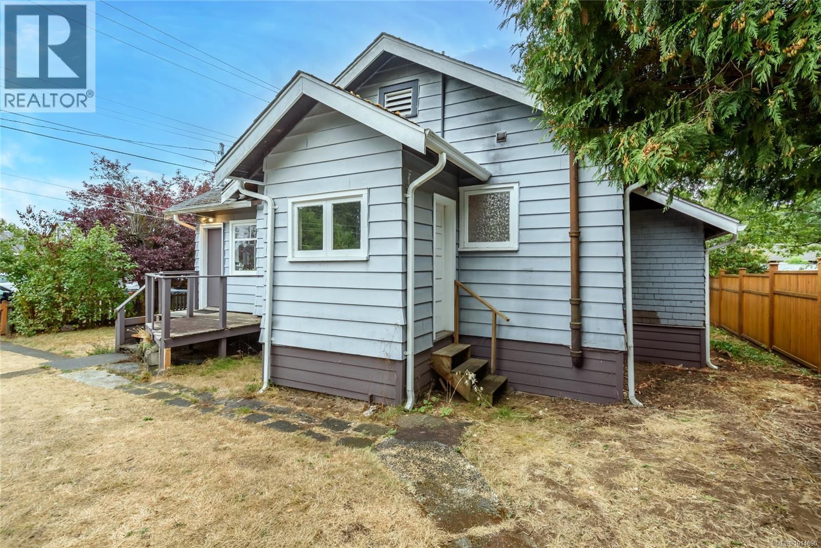 378 Harmston Ave, Courtenay