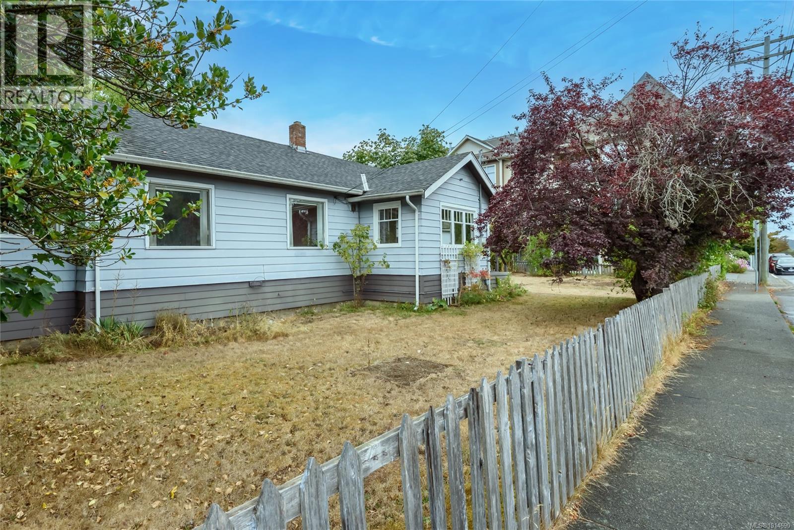378 Harmston Ave, Courtenay