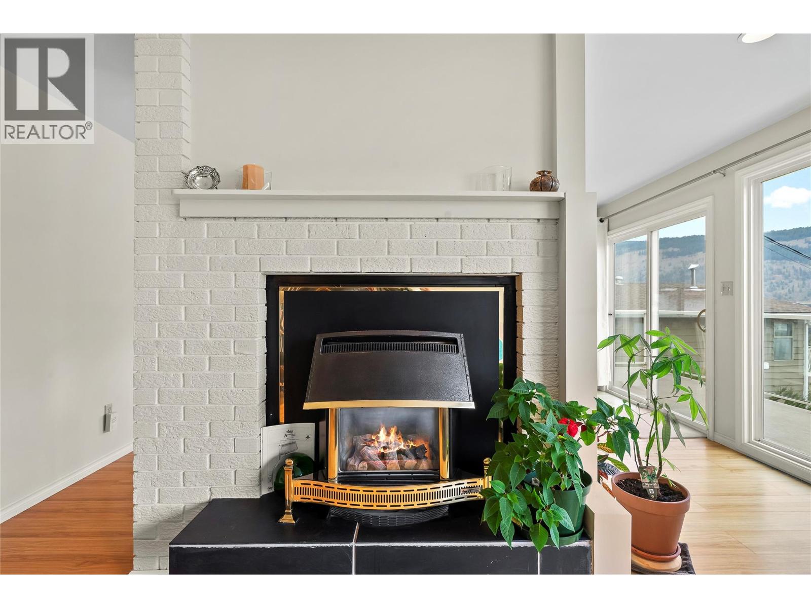 1225 Bay Drive, Chase