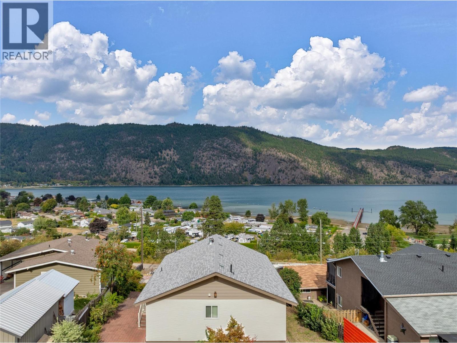 1225 Bay Drive, Chase